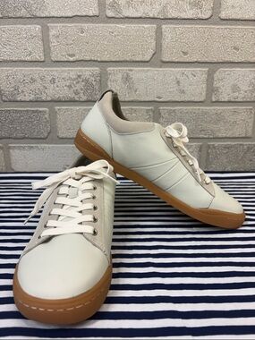 SoftWalk Athens White Leather Sneakers with Tan Gum Sole Size 7